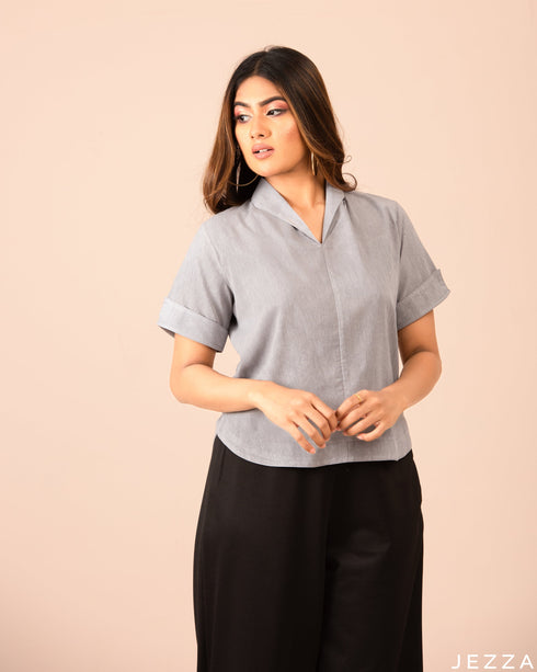 Hip Length Top With Decorative Collar 52722